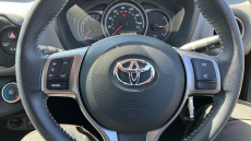 Toyota Yaris 1.33 VVT-i Icon 5dr Petrol Hatchback